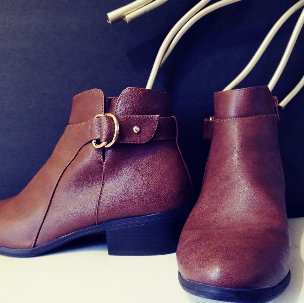 TOETOS Women's Low Heel Ankle Boots